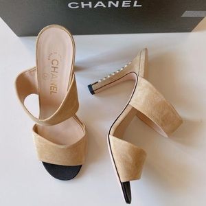 Chanel Nude Gold Pearl Heel 37